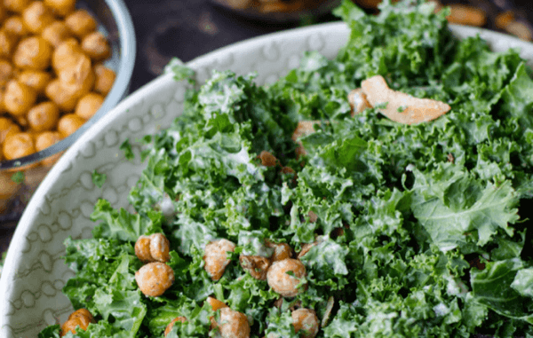 kale salad with chickpeas